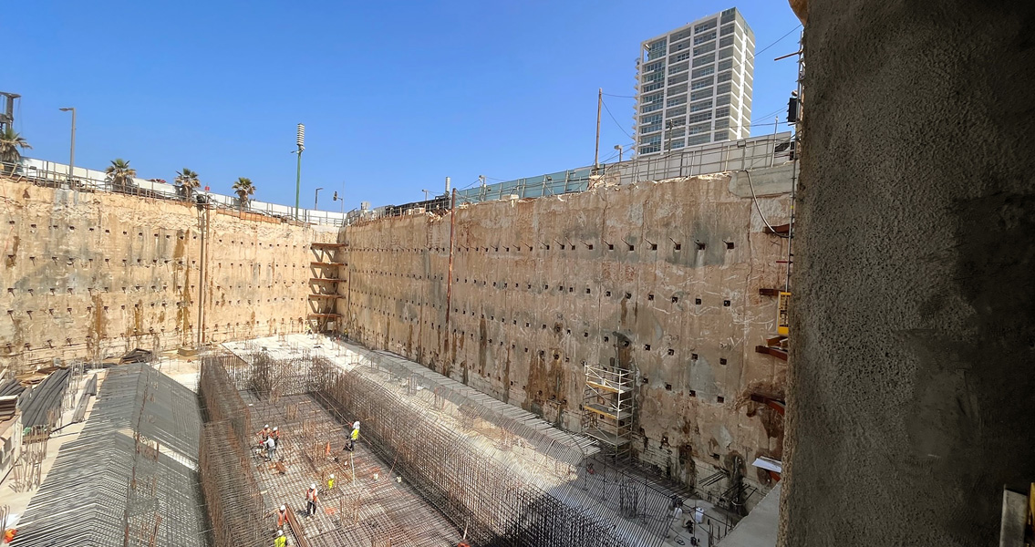 View of the construction pit in Tel Aviv